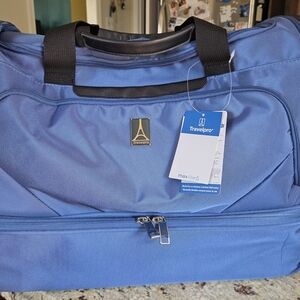 Travelpro Maxlite 5 Drop-bottom Weekender Blue Bag